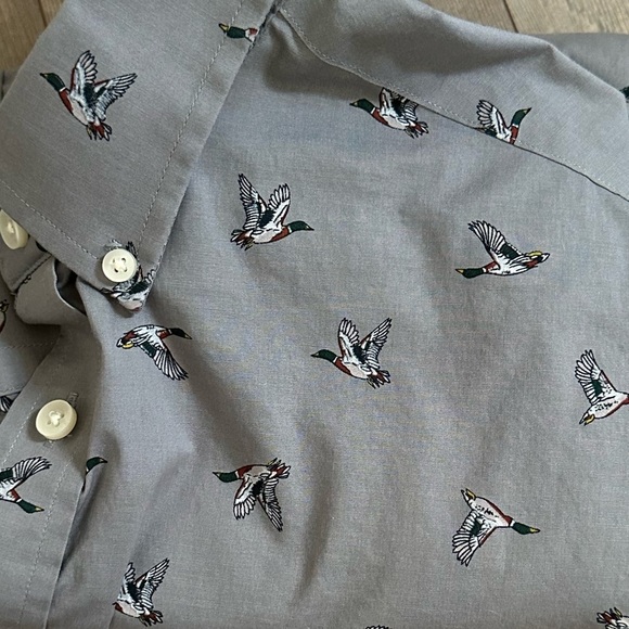 Men’s Mallard Duck Print Button Down Shirt Size Medium EUC - Picture 10 of 12